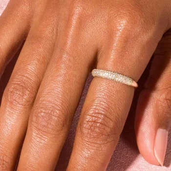 Съвпадение на златен цвят Iced Out циркон пръстен за жени тенденция подреждане Dainty INS пръстени мода бижута аксесоари момичета подарък R731