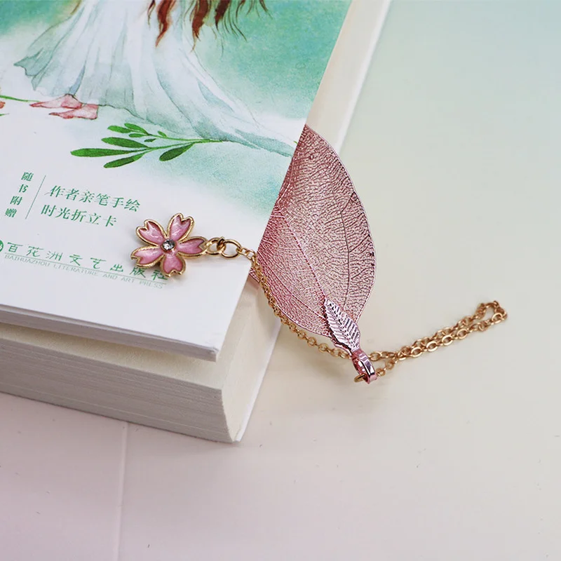 Metal Leaf висулка Bookmark студент канцеларски материали преносими сладък листа висулки цветя книга марка офис канцеларски подарък