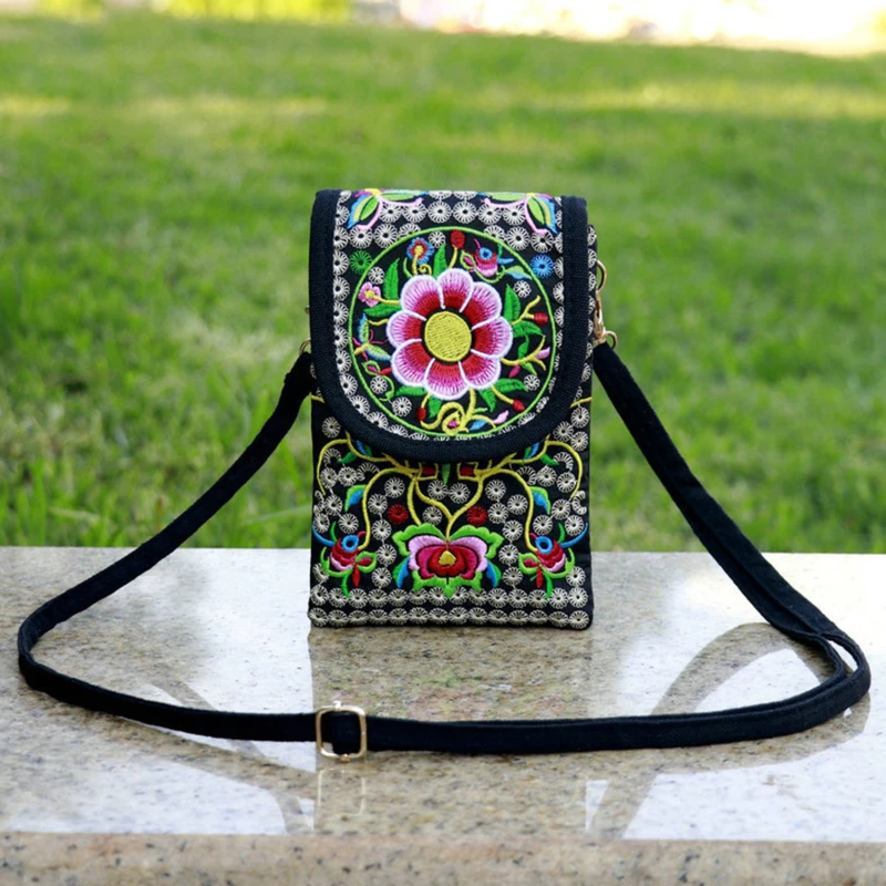 Lady мобилен телефон чанта Crossbody рамо портфейл чанта чанта чанта торбичка етнически стил бродирани чанта флип платно чанта ретро нов